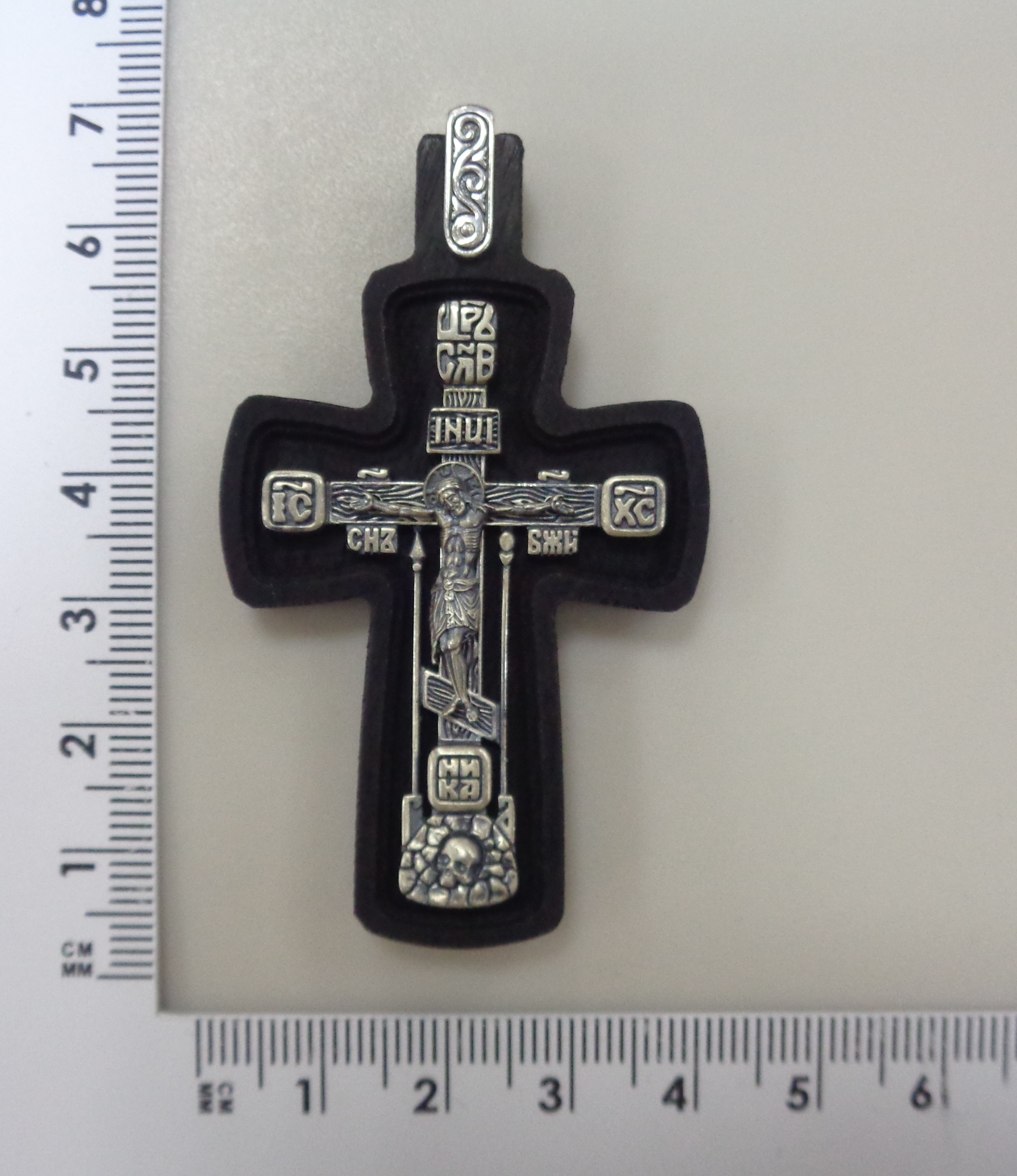 Серебряная подвеска-крест с эбеновым деревом